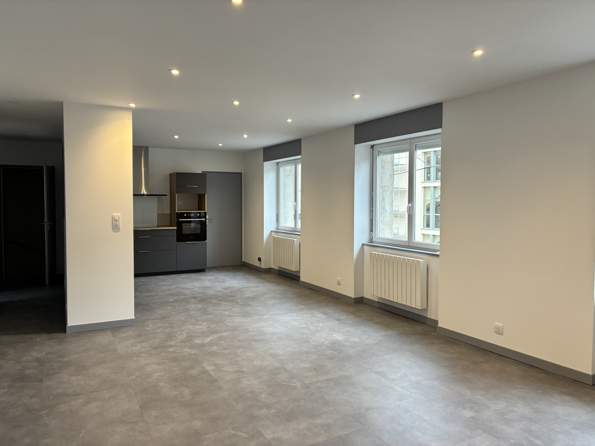 Bel appartement 3 chambres rénové à neuf centre de Langogne