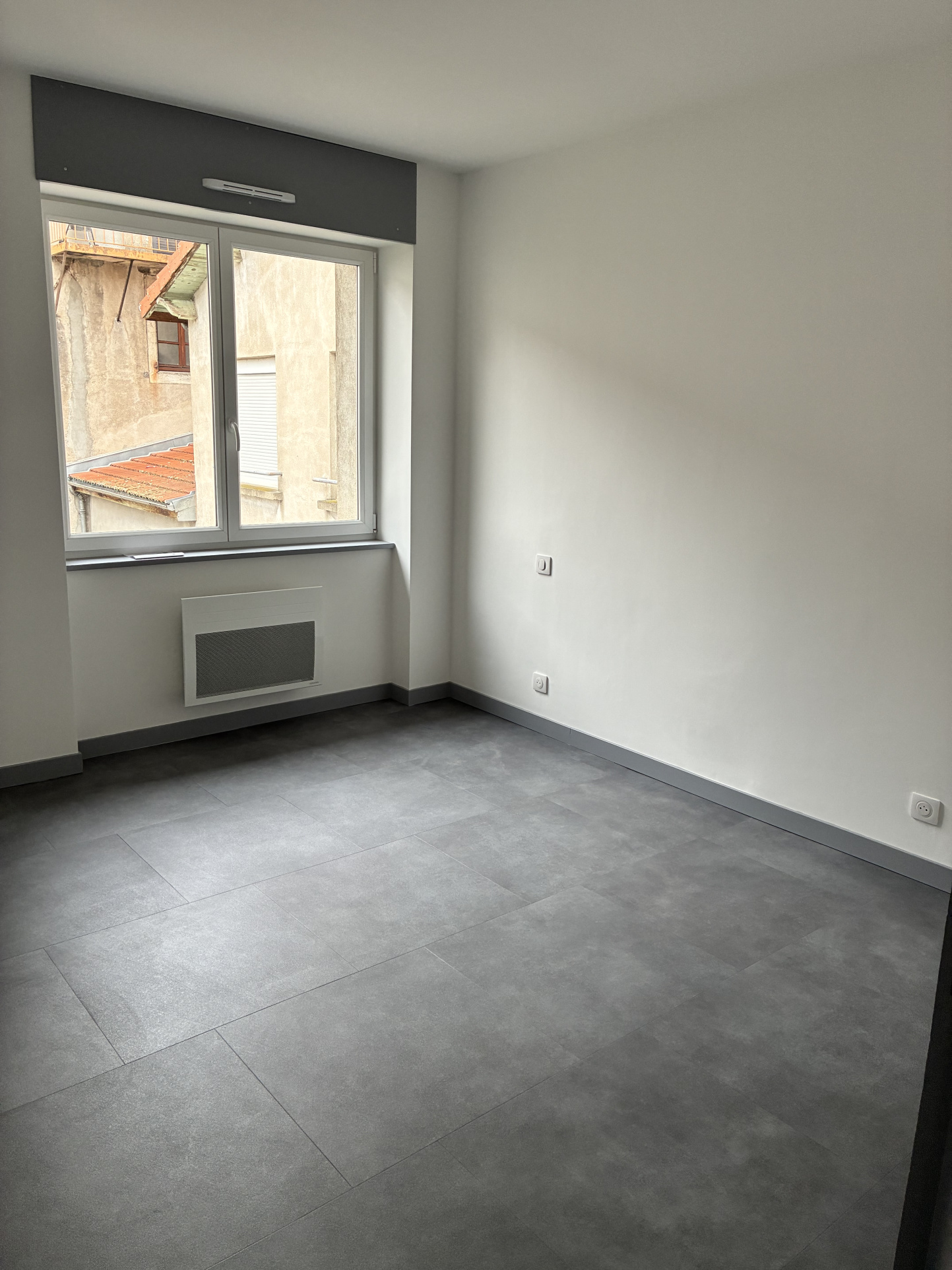 Bel appartement 3 chambres rénové à neuf centre de Langogne