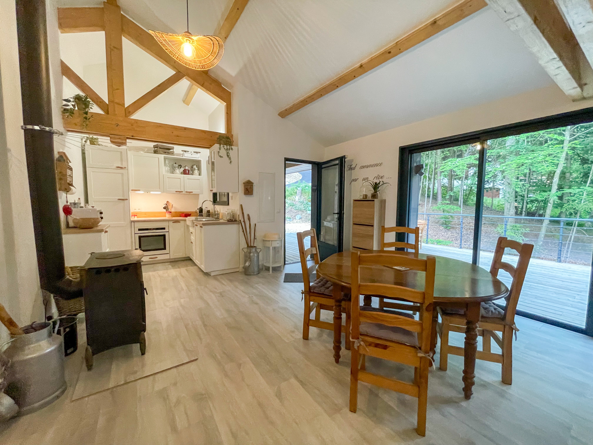 Chalet de 2023 sur 3935 m2 de terrain