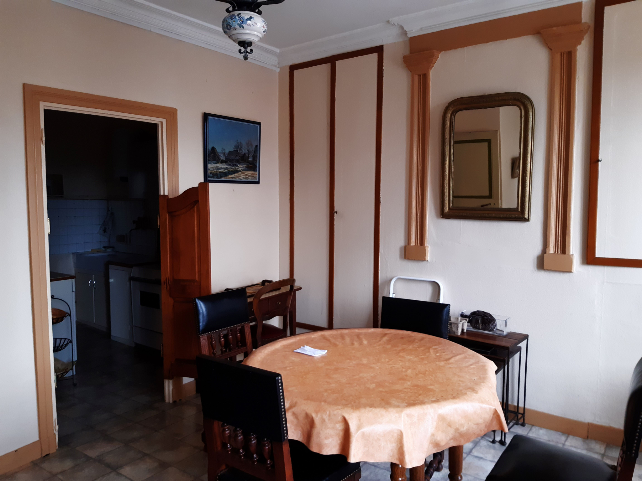 Immeuble avec local commercial
