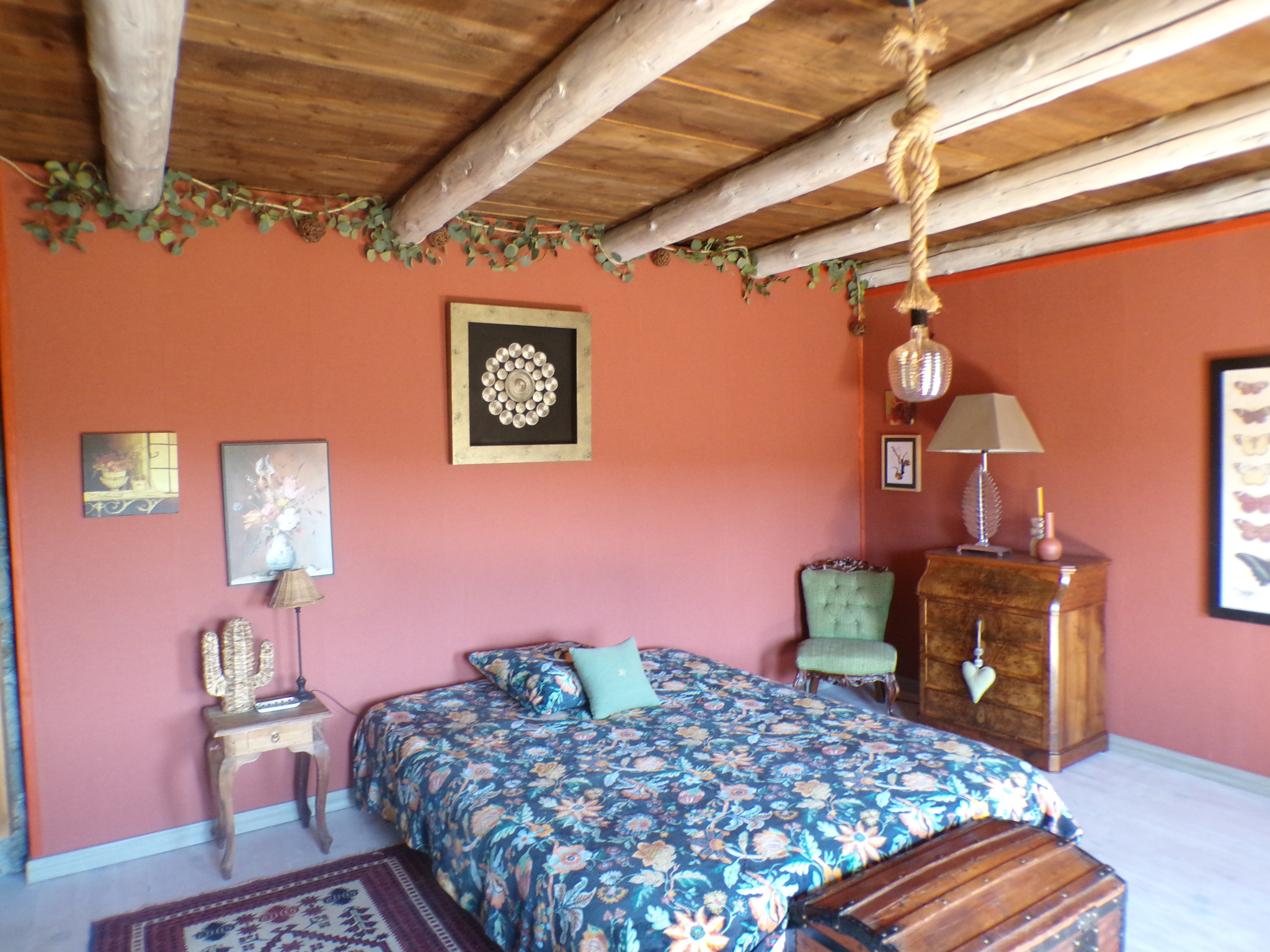 Maison en pierre avec mitoyenneté non gênante