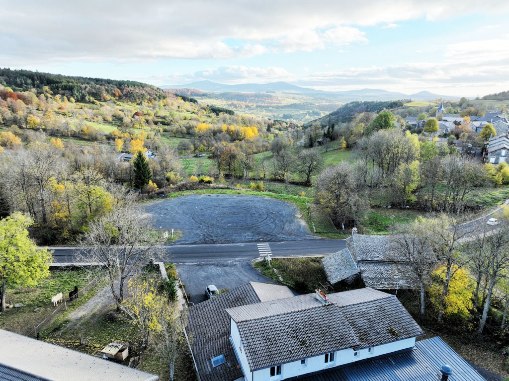 Auberge de campagne murs et fonds avec logement