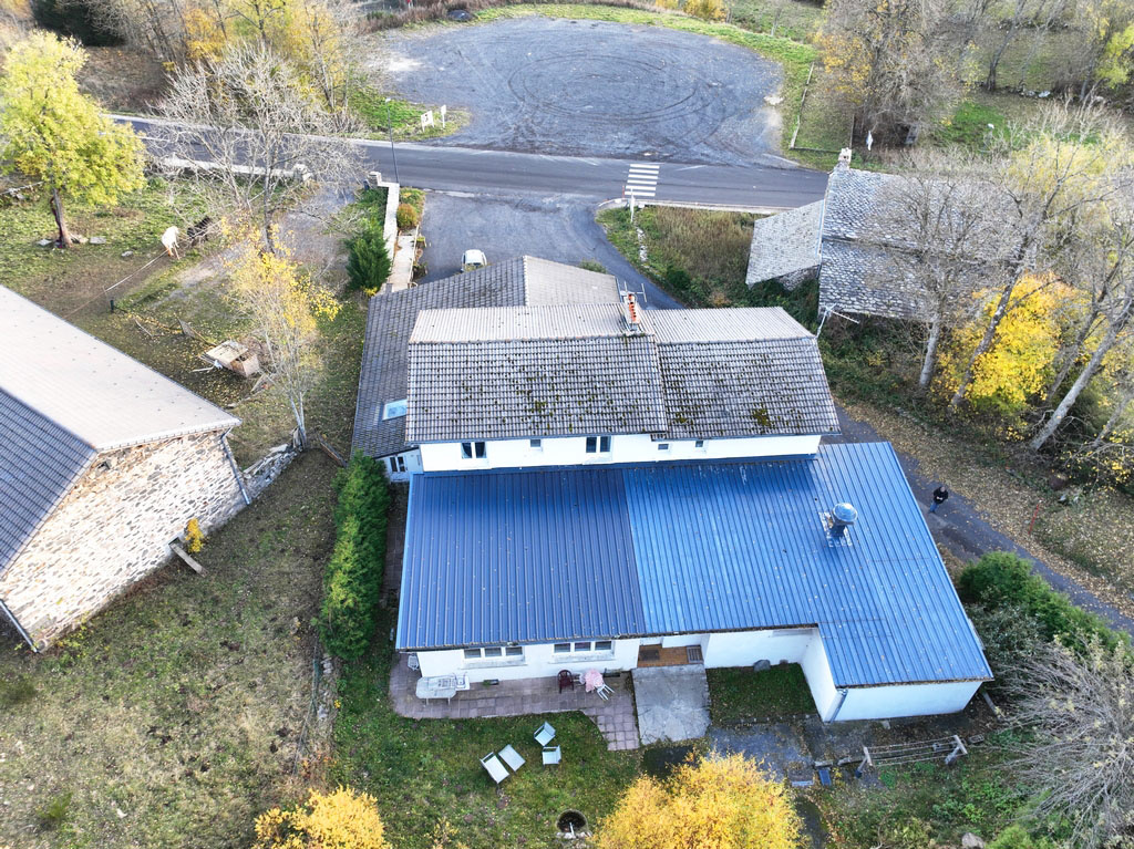 Auberge de campagne murs et fonds avec logement