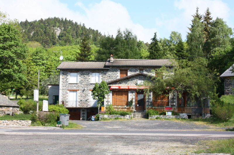 Auberge de campagne murs et fonds avec logement
