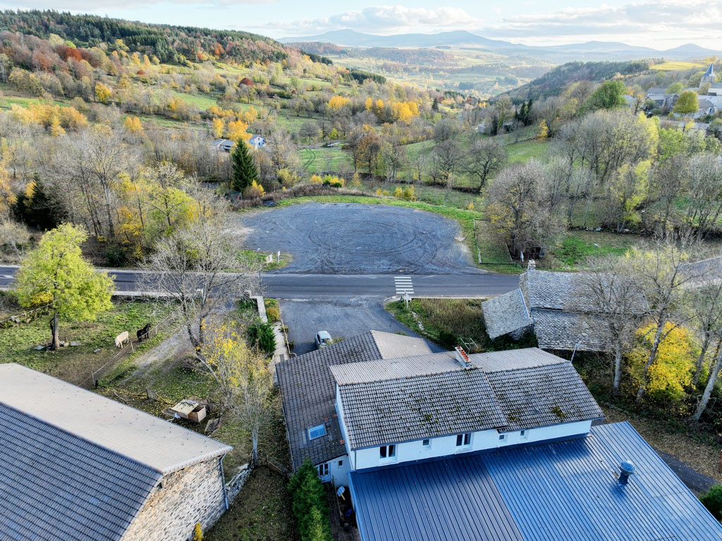 Auberge de campagne murs et fonds avec logement