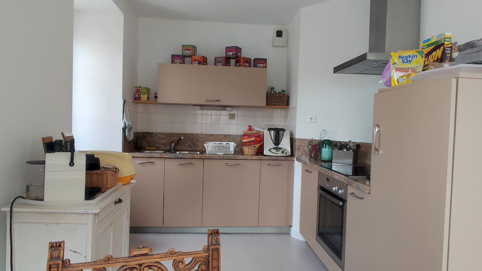TENCE APPARTEMENT rénové au cœur du centre-ville.