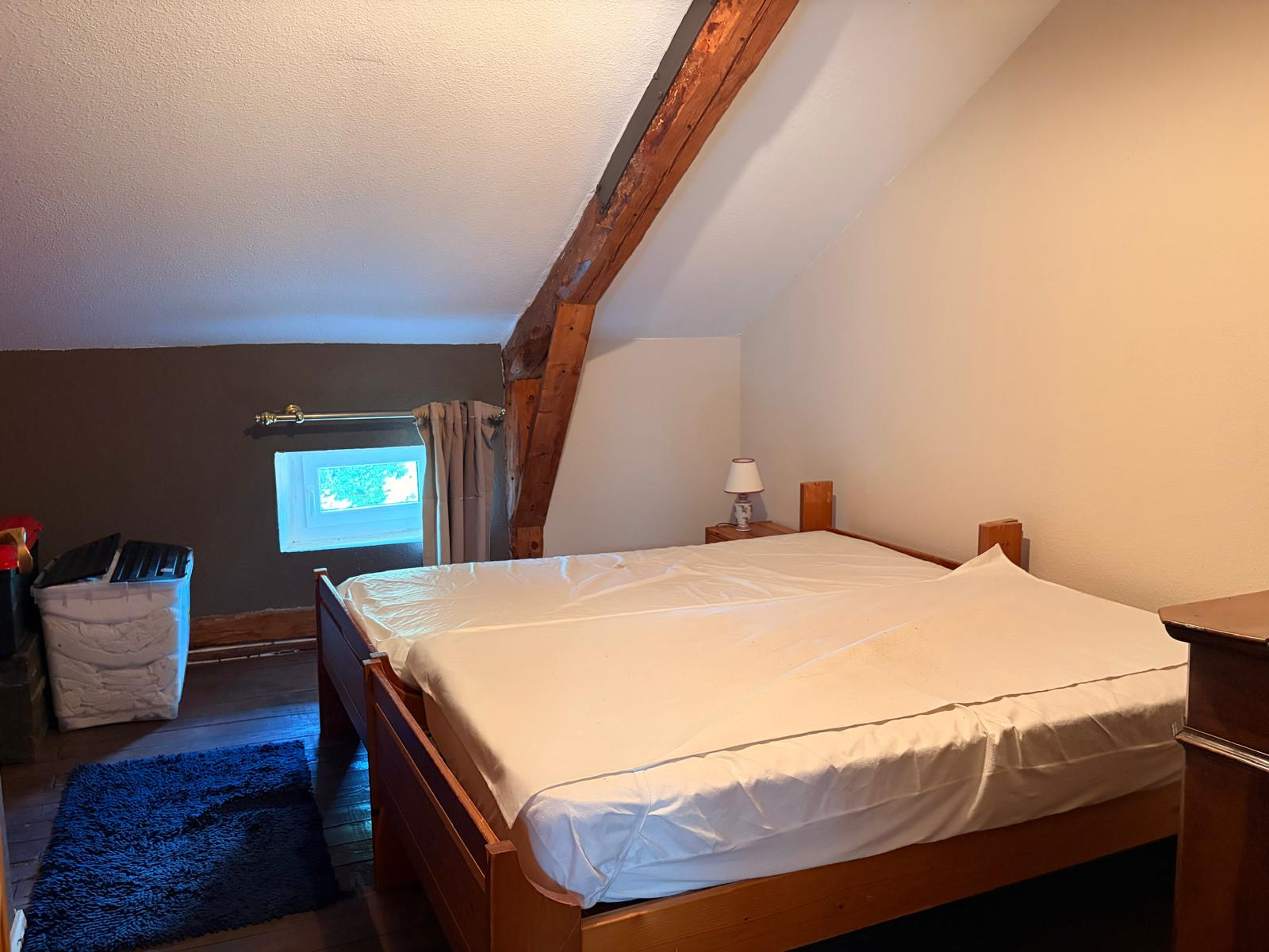 Charmante ancienne ferme en pierres sur un terrain de 2 000 m2