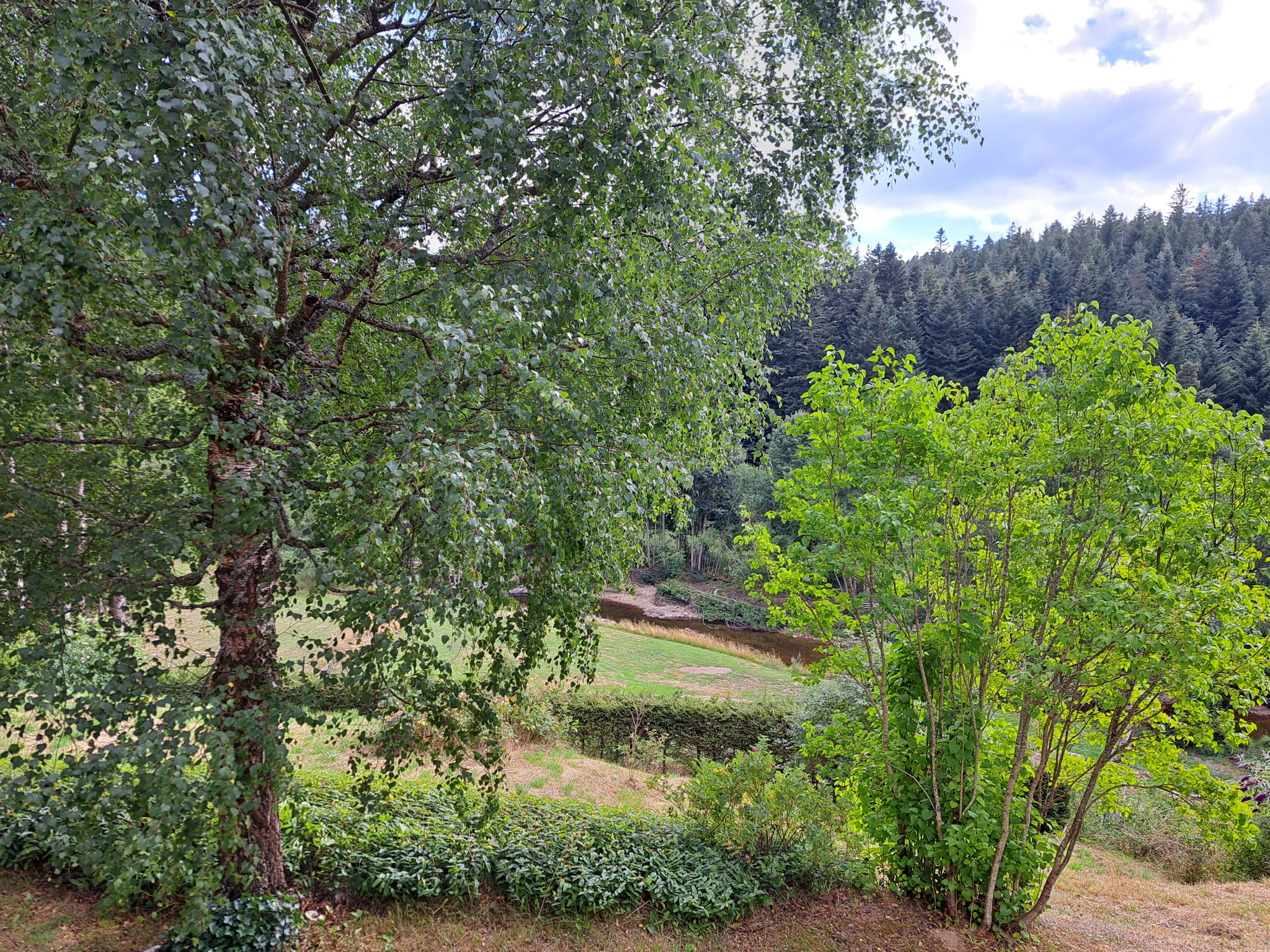 MAISON DES ANNEES 50 SUR 1110 M2