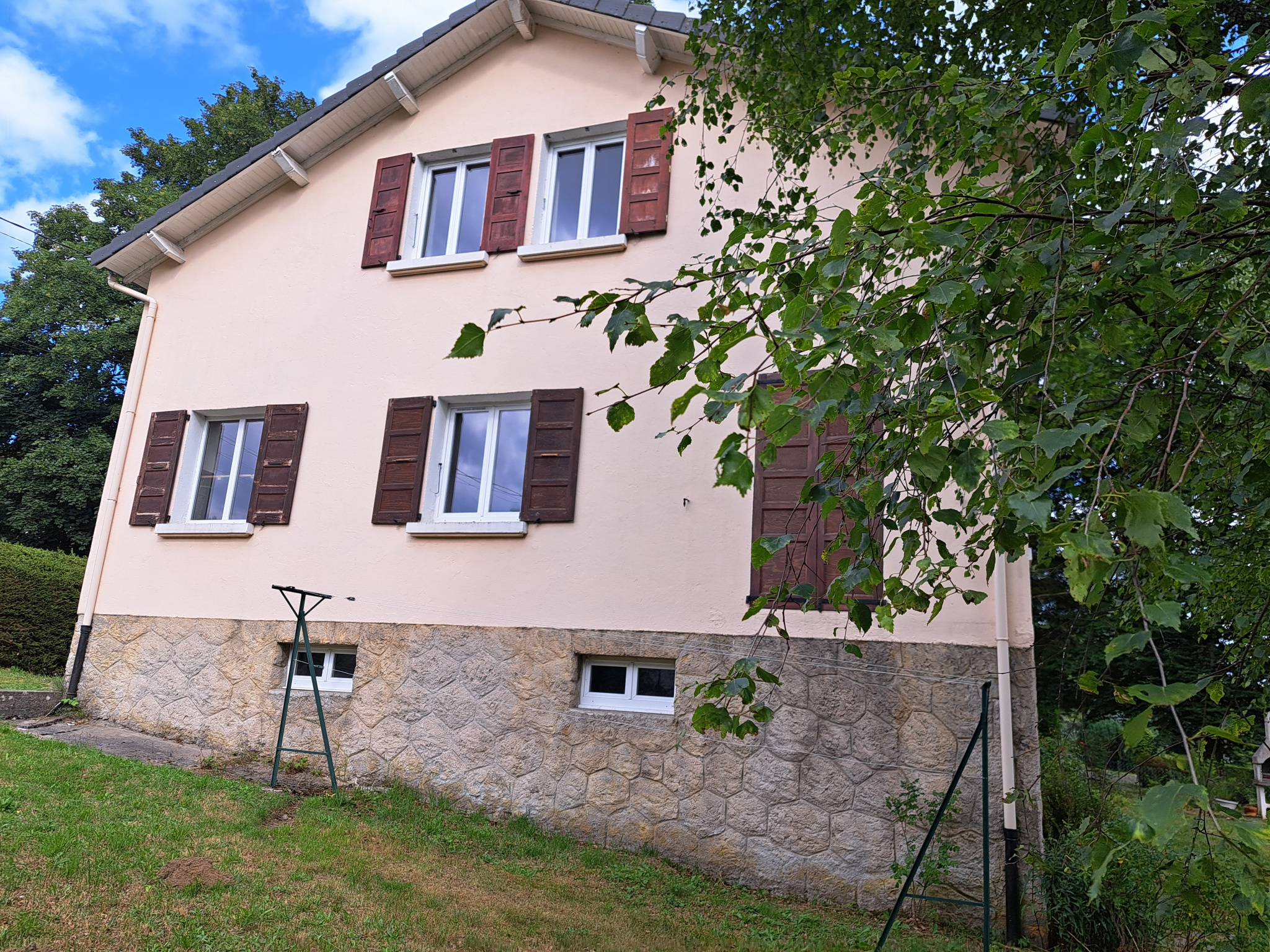 MAISON DES ANNEES 50 SUR 1110 M2