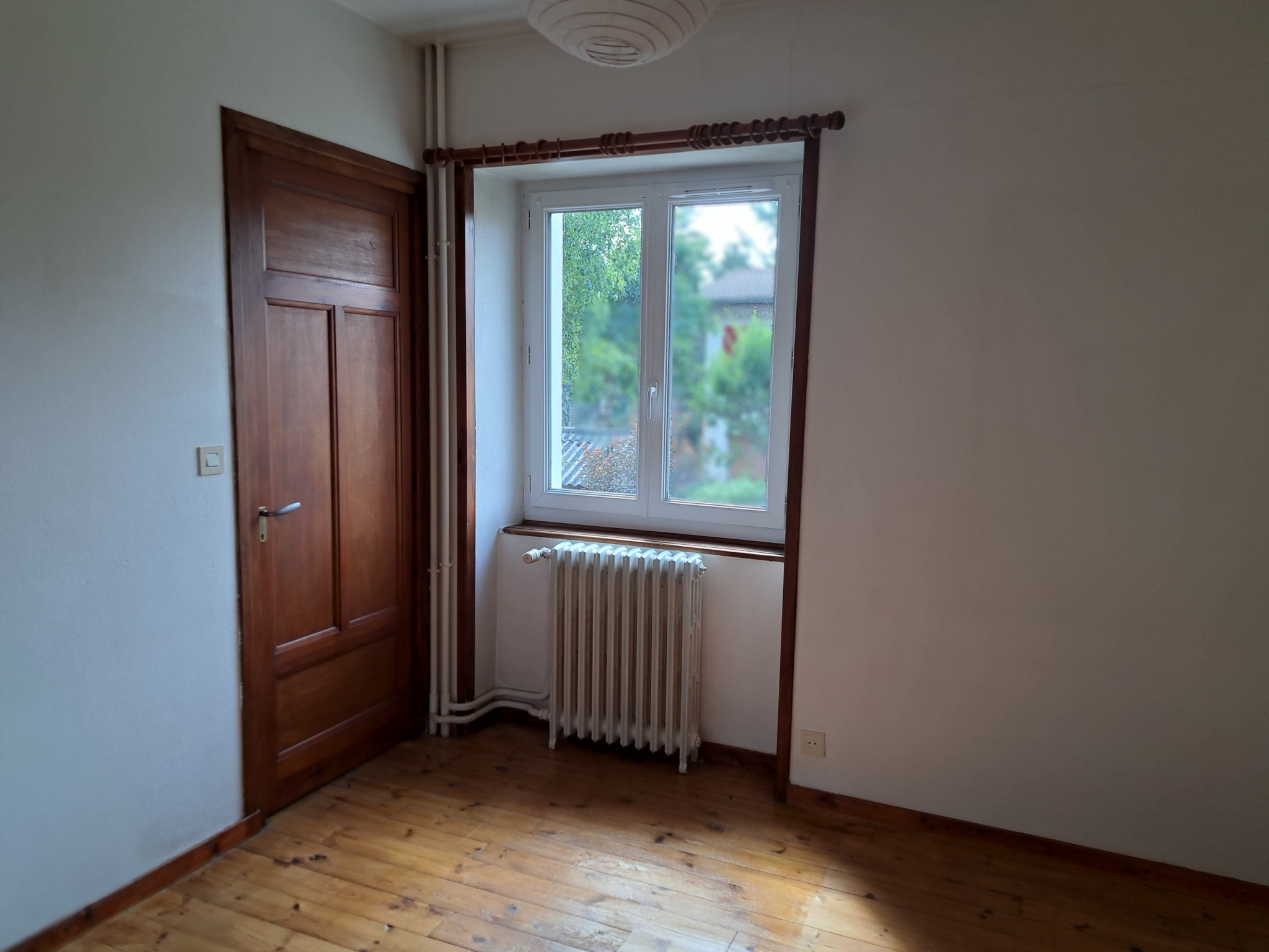 MAISON DES ANNEES 50 SUR 1110 M2