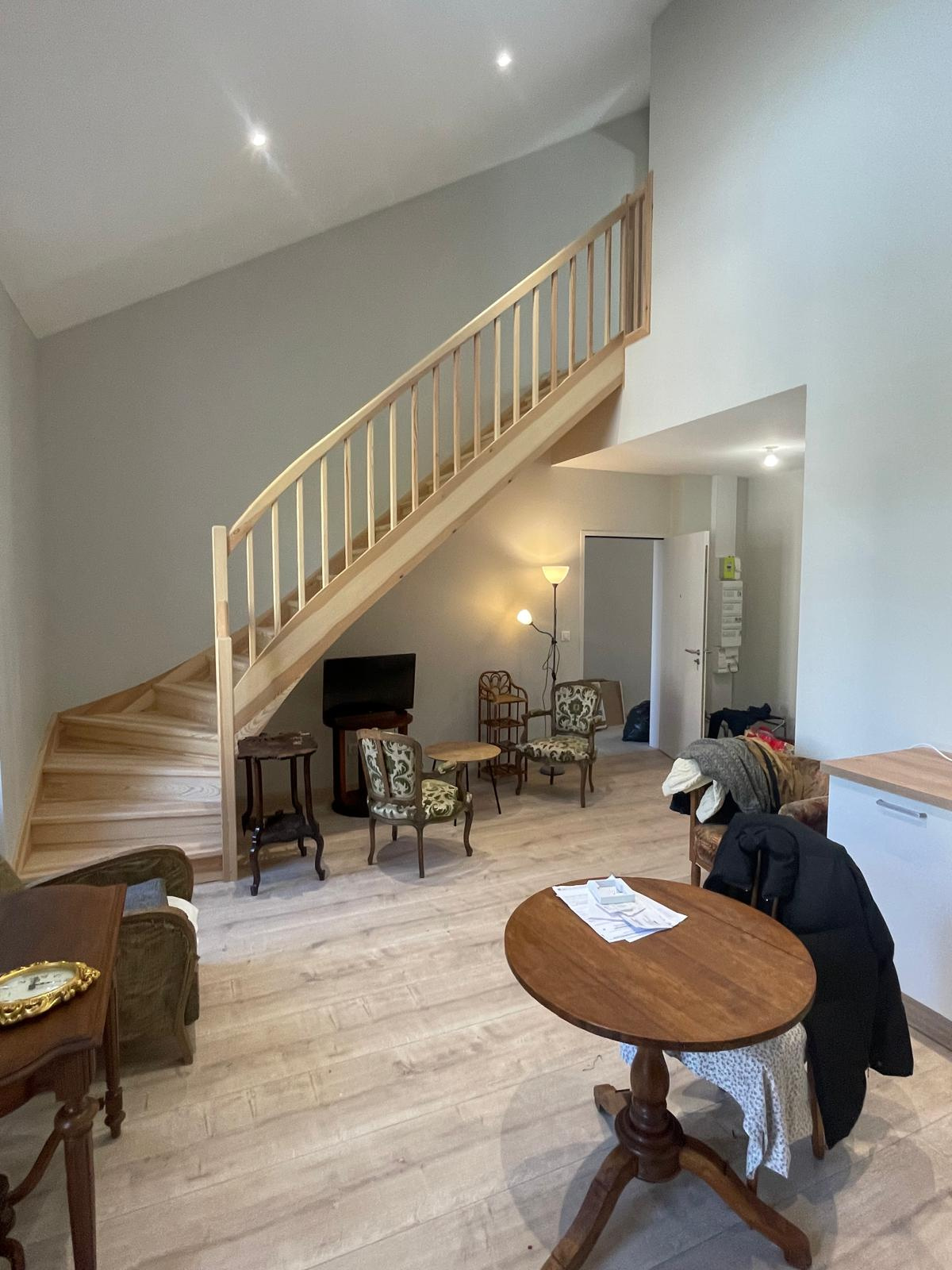 Joli appartement avec terrain attenant privé