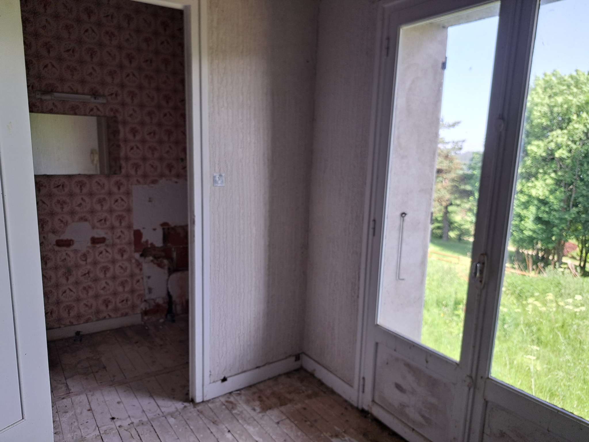 Entre Tence et Chambon sur Lignon grande maison en pierre sur 995 m2 de terrain