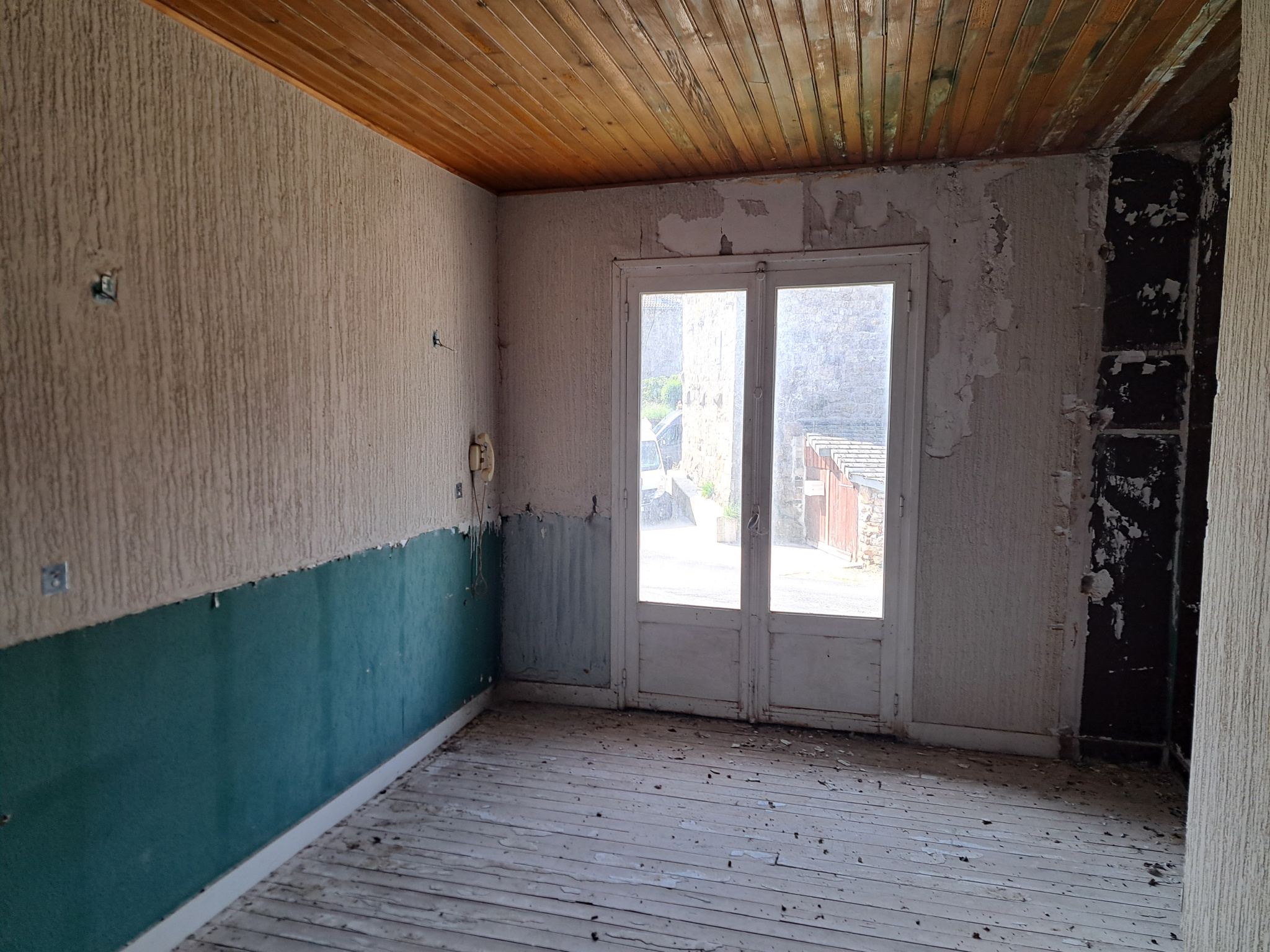 Entre Tence et Chambon sur Lignon grande maison en pierre sur 995 m2 de terrain