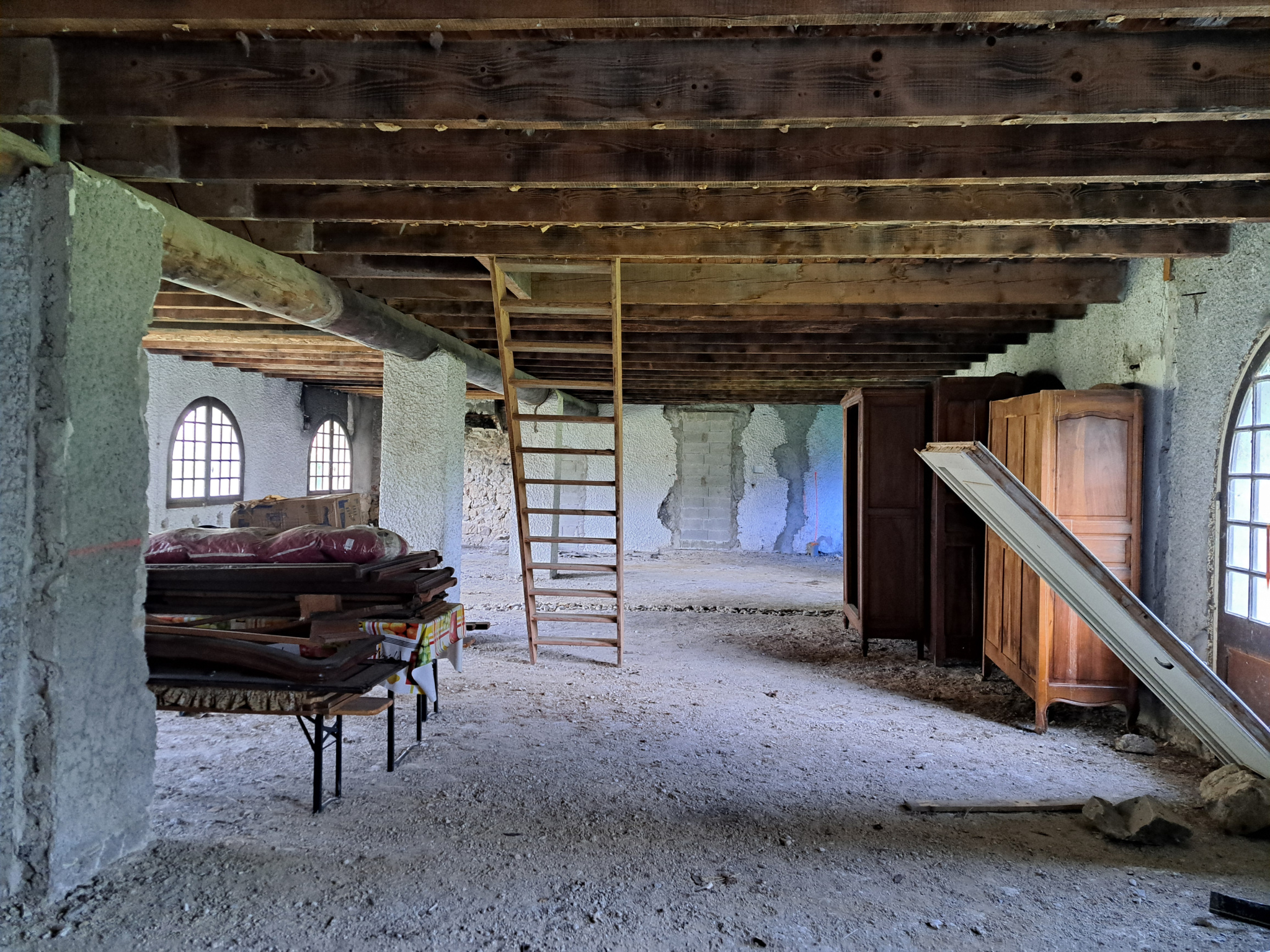 Entre Tence et Chambon sur Lignon grande maison en pierre sur 995 m2 de terrain