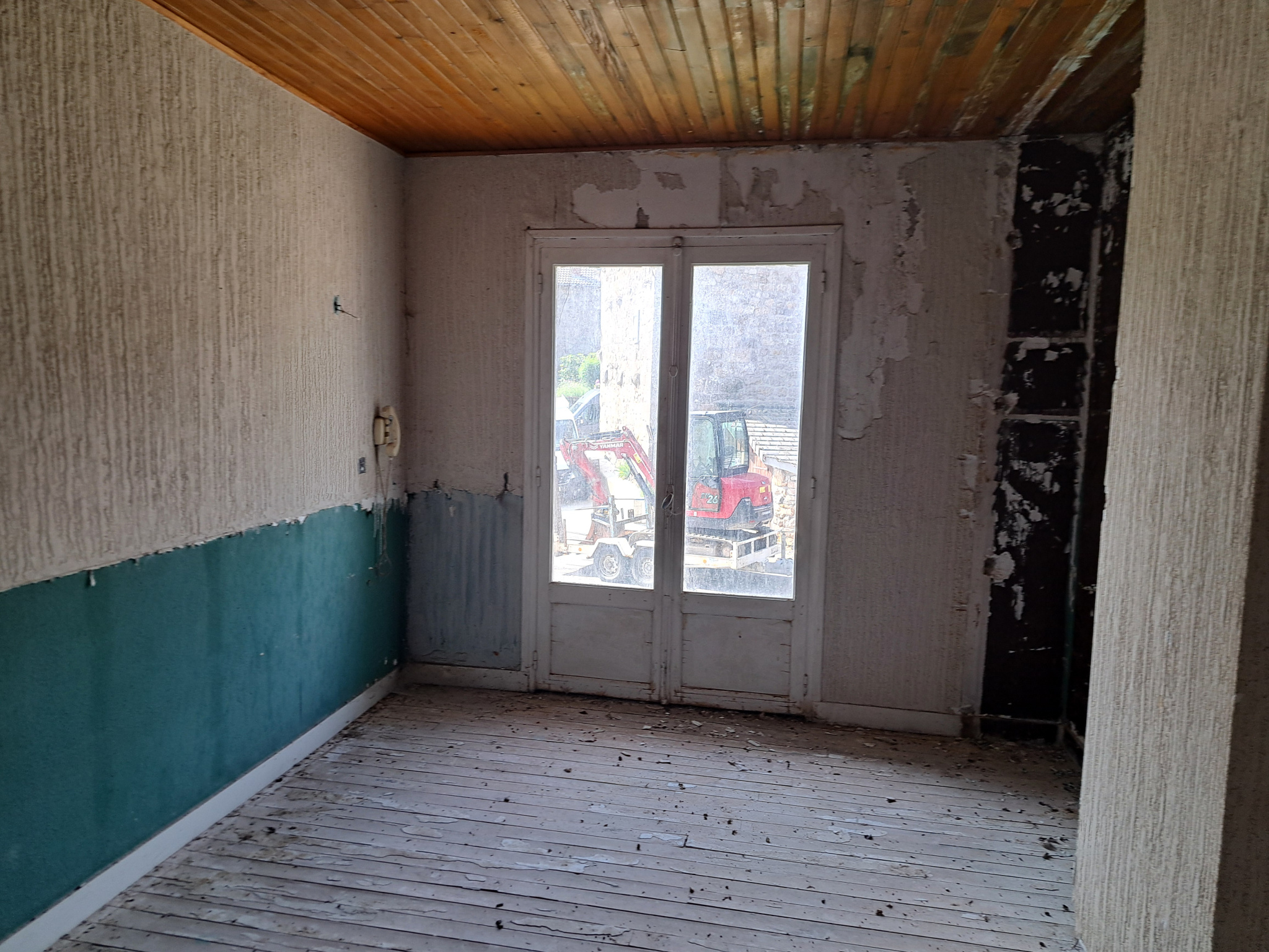 Entre Tence et Chambon sur Lignon grande maison en pierre sur 995 m2 de terrain